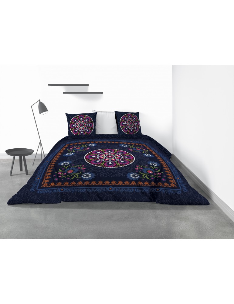 Parure de lit 2 personnes Indira avec housse de couette et taies d'oreiller Imprimé 260 x 240 4220000503Les Ateliers du Linge Parure de lit 2 personnes Indira avec housse de couette et taies d'oreiller Imprimé 260 x 240 4220000503Les Ateliers du Linge