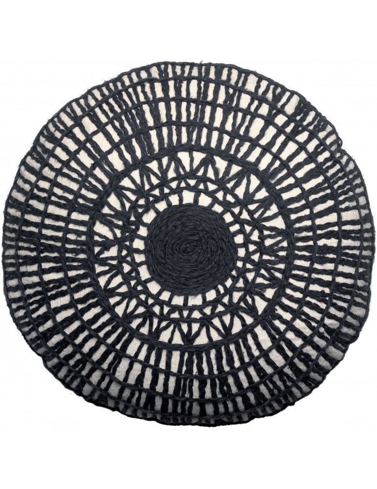 Coussin brodé Noa Ombre Diamètre 50 4680078000Vivaraise Coussin brodé Noa Ombre Diamètre 50 4680078000Vivaraise