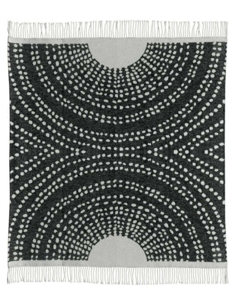 Plaid recyclé Taina Carbone 127 x 160 1638070000Vivaraise Plaid recyclé Taina Carbone 127 x 160 1638070000Vivaraise