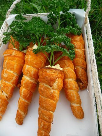 Carottes feuilletées garnies aux oeufs et surimi recette pâques