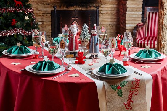 Serviettes de table et décorations de table de Noël - Traditionnel