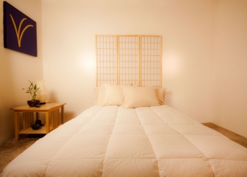 Tableau Pinterest : Tête de lit réalisée en objets de récup